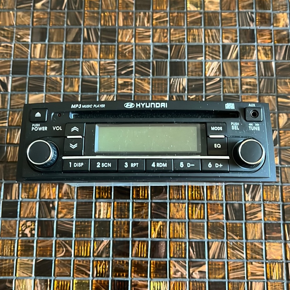 Hyundai Elantra factory car stereo (2007-2010)